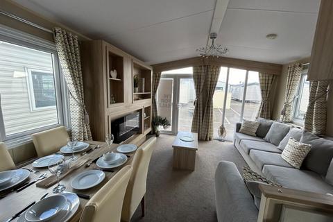 3 bedroom static caravan for sale, New Beach Holiday Park