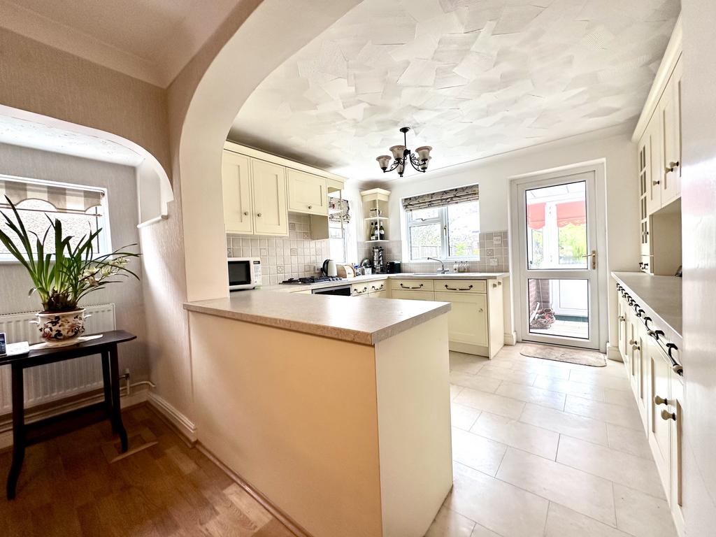 Kitchen 2