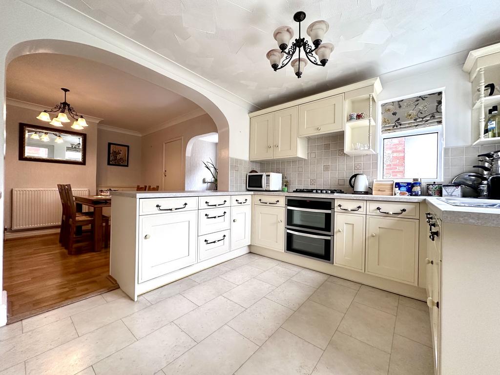 Kitchen 1