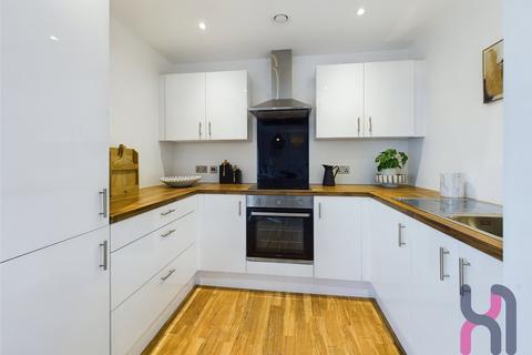 2 bedroom flat for sale, Media City, Michigan Point Tower D, 18 Michigan Avenue, Salford, M50