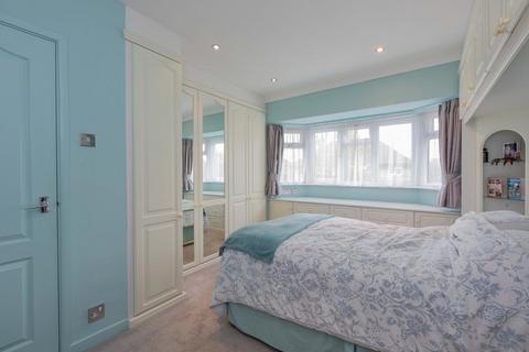 56 Bannard Road, Maidenhead, SL6 4NR