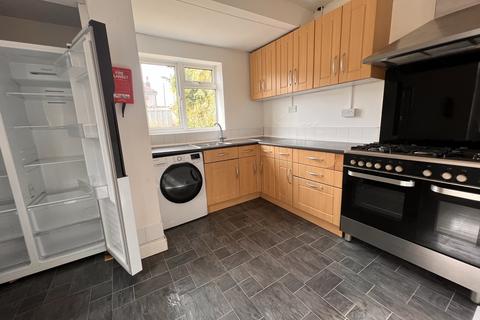 5 bedroom terraced house to rent, Horfield, Bristol BS7