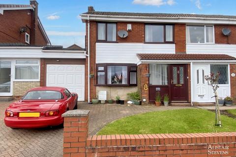 3 bedroom semi-detached house for sale, Oozewood Road, Oldham