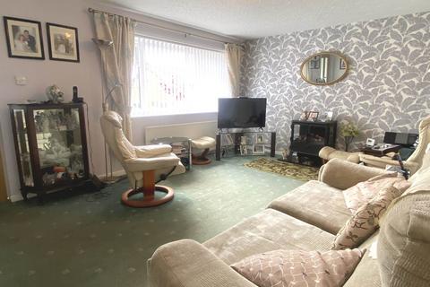 3 bedroom semi-detached house for sale, Oozewood Road, Oldham