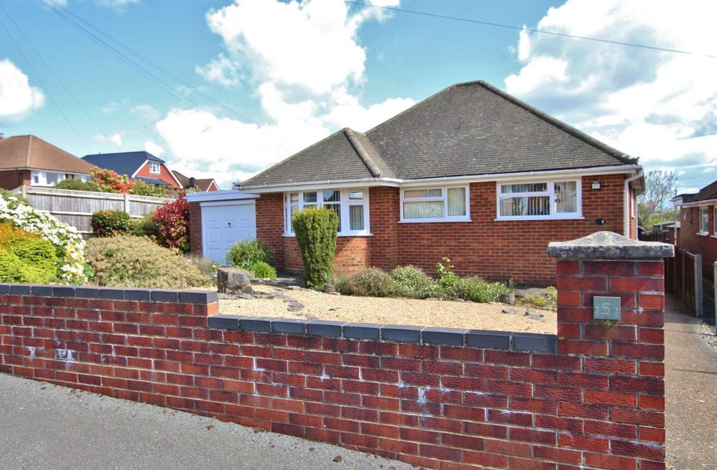 Roberts Road, Hythe 3 bed detached bungalow for sale £395,000