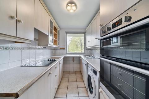 2 bedroom apartment to rent, Hall Road,  St. Johns Wood,  NW8