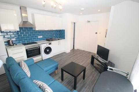 2 bedroom flat to rent, Seaton Avenue, Plymouth PL4