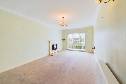 1 bedroom flat for sale, The Fountains, Green Lane, Ormskirk