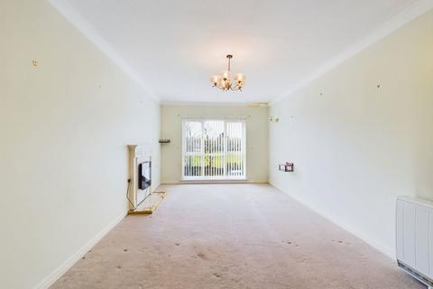 1 bedroom flat for sale, The Fountains, Green Lane, Ormskirk