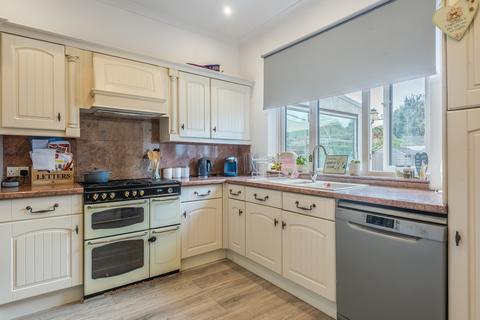 4 bedroom semi-detached house for sale, Southborough Road, Bromley, Kent