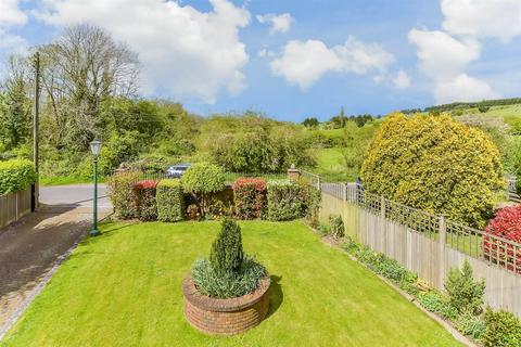 4 bedroom detached house for sale, Teddars Leas Road, Etchinghill, Folkestone, Kent