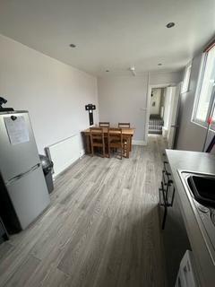 2 bedroom flat to rent, Headland Park, Plymouth PL4