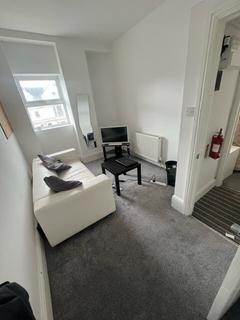 2 bedroom flat to rent, Headland Park, Plymouth PL4