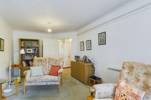 1 bedroom apartment for sale, Longleat Court, Park Road