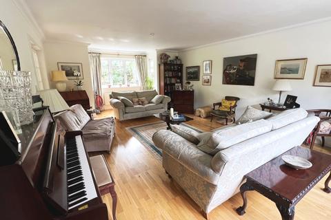 4 bedroom detached house for sale, 95a Chertsey Lane, Staines-upon-Thames