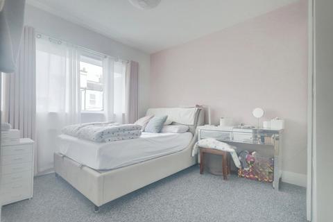 1 bedroom apartment for sale, Westborough Road, Westcliff-on-sea, SS0