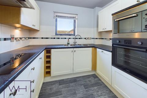2 bedroom flat for sale, Lakeside, Doncaster DN4