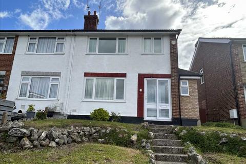 3 bedroom terraced house to rent, Valley View, Greenhithe, Dartford