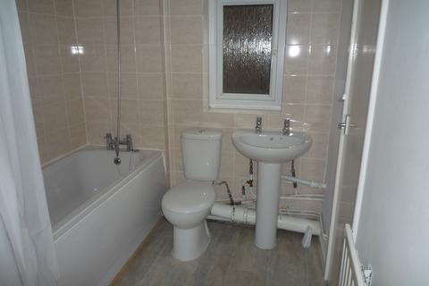 1 bedroom flat to rent, Delbury Court, Telford, Hollinswood, TF3