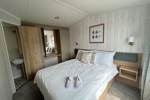 2 bedroom static caravan for sale, Tarka Holiday Park