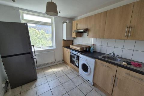 1 bedroom flat to rent, Second Floor Flat, Pembroke Road, Hornsey, London, N8