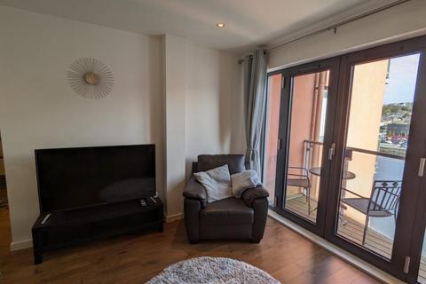 2 bedroom flat to rent, South Quay, Kings Road, Swansea. SA1 8A1