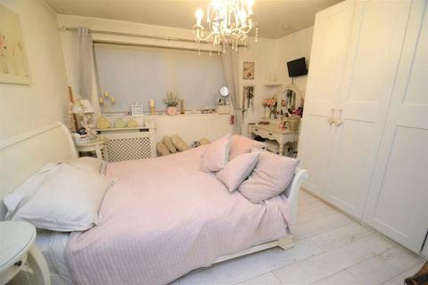 1 bedroom apartment to rent, Brook Court, Watling Street, Radlett, Hertfordshire, WD7
