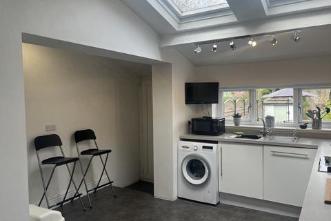 2 bedroom terraced house for sale, Stockport Road, Hyde