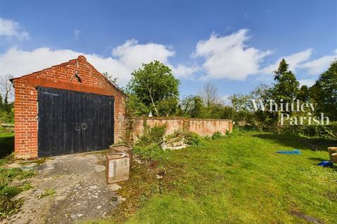 3 bedroom cottage for sale, Old Ipswich Road, Yaxley