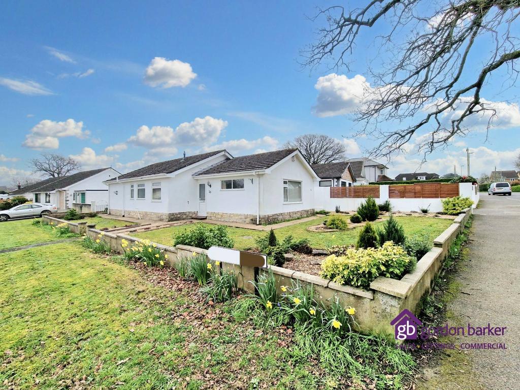 Bracken Road, Ferndown BH22 3 bed detached bungalow to rent £1,500