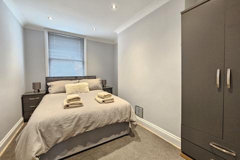 2 bedroom apartment to rent, Bouverie Place, Paddington W2