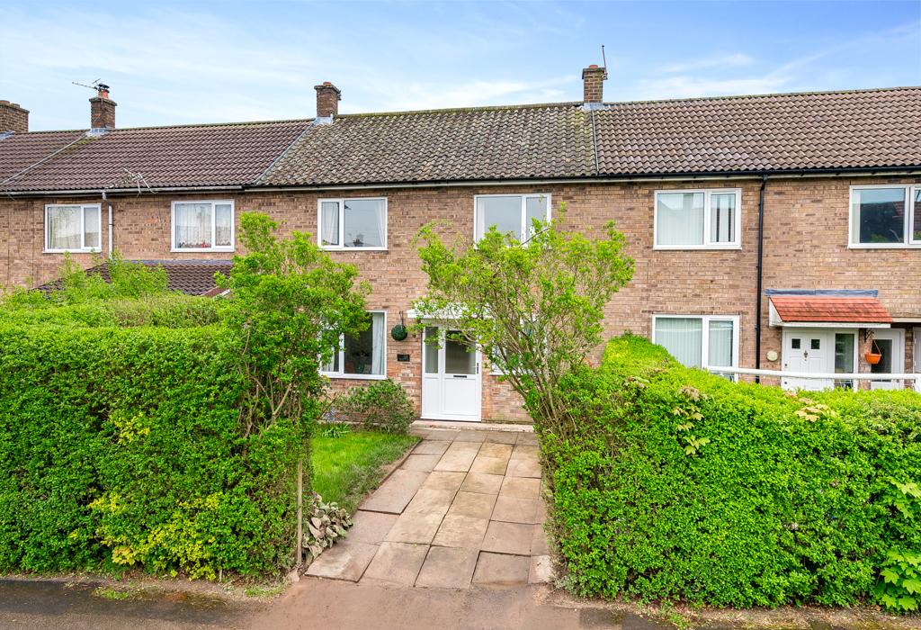 Shaw Drive, Knutsford, Cheshire 3 bed terraced house for sale £260,000