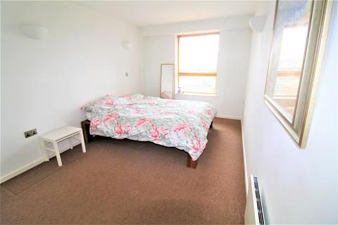 2 bedroom apartment to rent, Whitehall Waterfront, Leeds, LS1