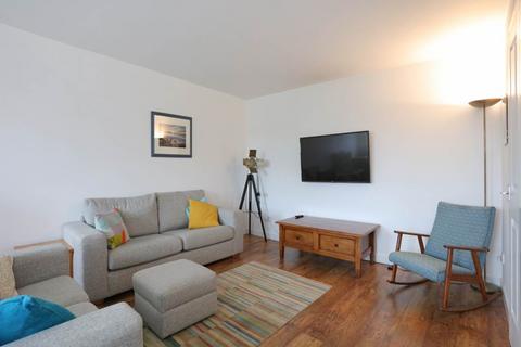 2 bedroom flat to rent, Chapel Lane, ,