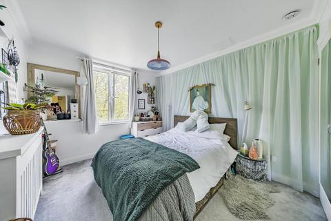 2 bedroom flat for sale, Pentonville Road, Islington