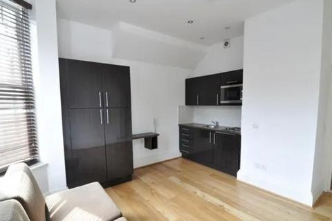 Studio to rent, West End Lane, NW6