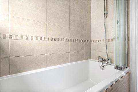 17 Redfern Avenue, Hounslow, TW4 5NA
