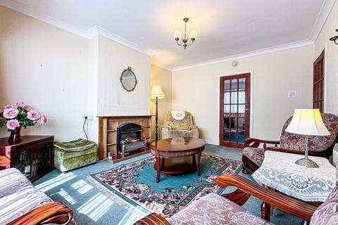 3 bedroom end of terrace house for sale, Belroyal Avenue, Bristol BS4