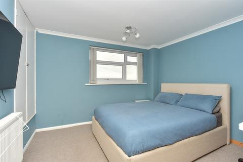 2 bedroom ground floor maisonette for sale, Maplins Close, Rainham, Gillingham, Kent