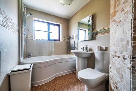 1 Bancroft Place, Calcot, Reading, RG31 7BH