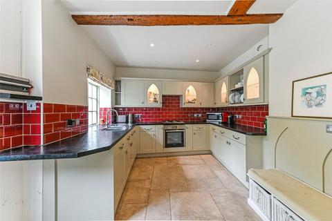 2 bedroom end of terrace house for sale, Cavendish Street, Chichester, West Sussex, PO19