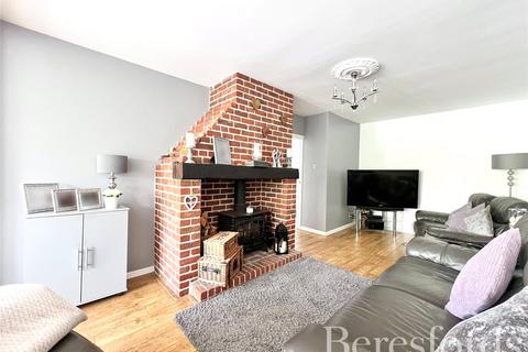 4 bedroom semi-detached house for sale, Abbey Wood Lane, Rainham, RM13