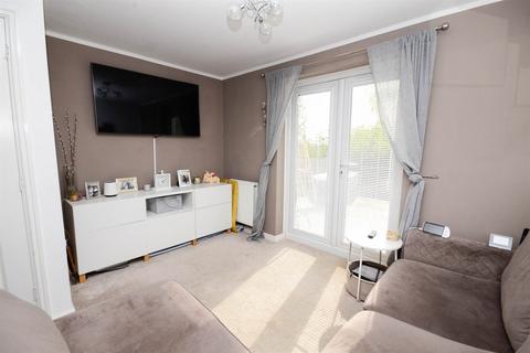 3 bedroom semi-detached house for sale, Cullen Drive, Birtley