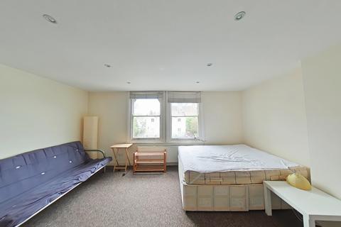 1 bedroom flat to rent, 13 Blackheath Village, London SE3