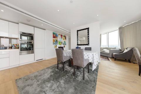 2 bedroom flat to rent, Lombard Wharf, Battersea Square, London, SW11