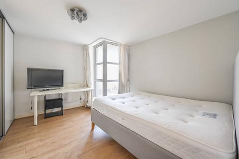 2 bedroom flat for sale, Barrier Point Road, Silvertown, London, E16