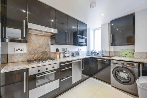 2 bedroom flat for sale, Barrier Point Road, Silvertown, London, E16