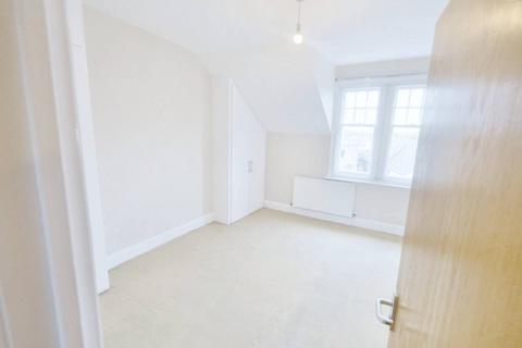 5 bedroom maisonette to rent, Christchurch Road, Bournemouth BH7