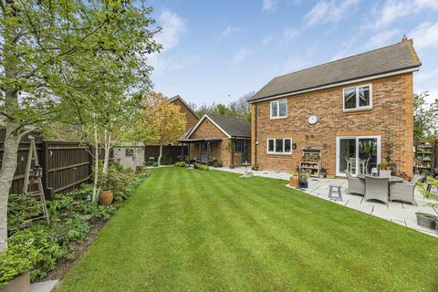 4 bedroom detached house for sale, Cray Court, Didcot, OX11