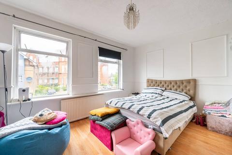 1 bedroom flat for sale, Cooper Road, Dollis Hill, London, NW10